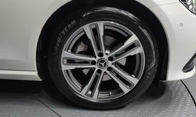 Mercedes-Benz E-Class 2023, 48712 км, за 25305.77 USD