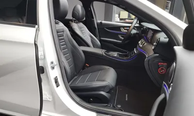 Mercedes-Benz E-Class 2023, 48712 км, за 25173.13 USD - фото 11
