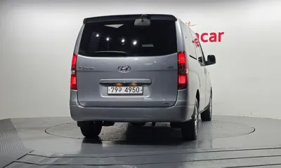 Hyundai Starex 2015, 186788 км, за 6276.84 USD