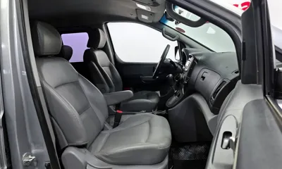 Hyundai Starex 2015, 186788 км, за 6276.84 USD - фото 11