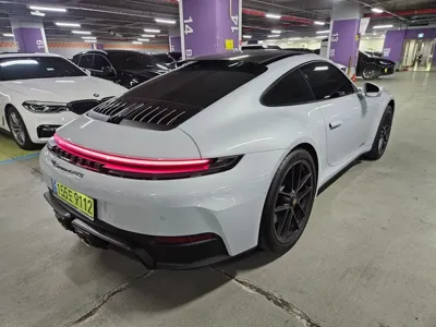 Porsche 911 2026, 5000 км, за 165886.17 USD