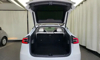 Tesla Model Y 2021, 91780 км, за 26453.98 USD - фото 20