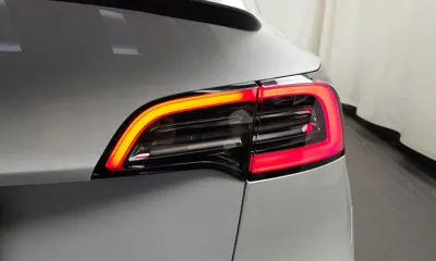 Tesla Model Y 2021, 91780 км, за 26453.98 USD - фото 23