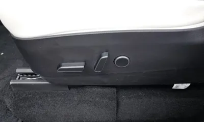 Tesla Model Y 2021, 91780 км, за 26453.98 USD - фото 32