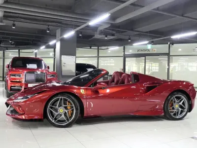 Ferrari F8 2022, 8500 км, за 321203.24 USD