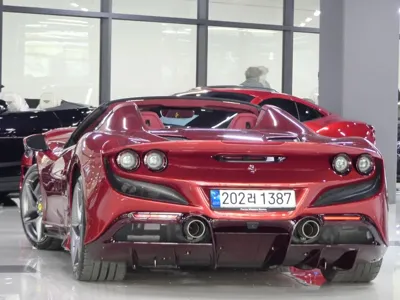 Ferrari F8 2022, 8500 км, за 321203.24 USD
