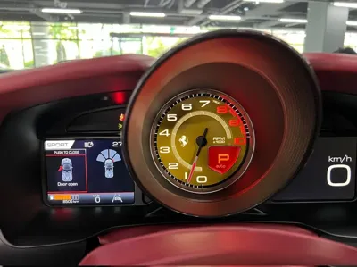 Ferrari F8 2022, 8500 км, за 321203.24 USD