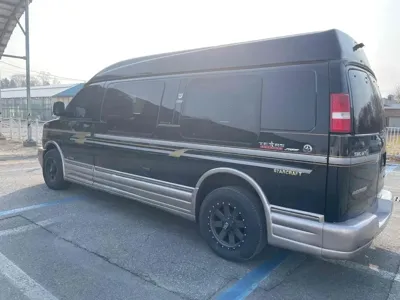 Chevrolet Express Van 2005, 45373 км, за 8259 USD