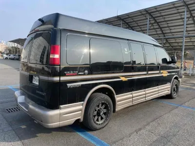 Chevrolet Express Van 2005, 45373 км, за 8259 USD