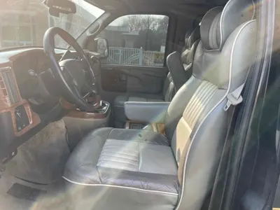 Chevrolet Express Van 2005, 45373 км, за 8205.33 USD - фото 14