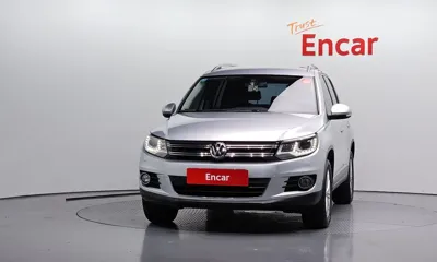 Volkswagen Tiguan 2015, 63230 км, за 5276.88 USD