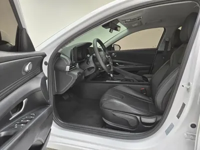 Hyundai Avante 2021, 82801 км, за 7916.5 USD - фото 9