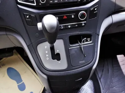 Hyundai Starex 2018, 308050 км, за 5079.11 USD - фото 10