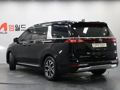 Kia Canival 2021, 127950 км, за 15536.63 USD