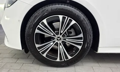 Mercedes-Benz E-Class 2024, 31620 км, за 34853.44 USD