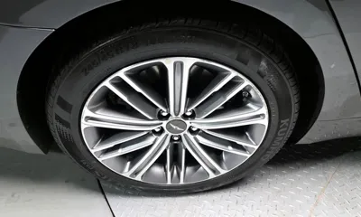 Genesis G80 2017, 71942 км, за 10769.74 USD