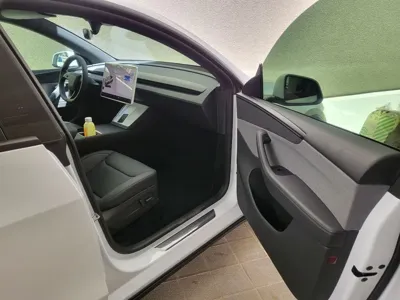 Tesla Model Y 2026, 730 км, за 22144.18 USD - фото 10
