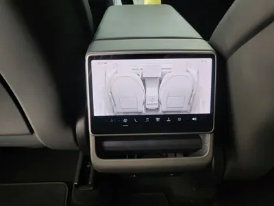 Tesla Model Y 2026, 730 км, за 22144.18 USD - фото 12