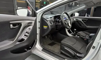 Hyundai Avante 2012, 136329 км, за 2433.57 USD - фото 11