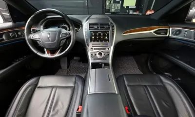 Lincoln MKZ 2018, 58348 км, за 12414.6 USD - фото 7