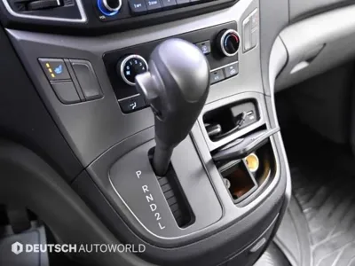 Hyundai Starex 2019, 77606 км, за 10042.95 USD - фото 9