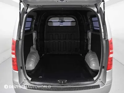 Hyundai Starex 2019, 77606 км, за 10042.95 USD - фото 20