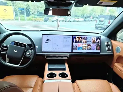 Li Auto Li L6 2025, 11000 км, за 29758.39 USD