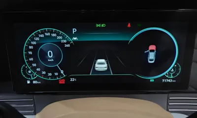 Hyundai Grandeur 2020, 71743 км, за 17395.3 USD - фото 8