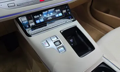 Hyundai Grandeur 2020, 71743 км, за 17395.3 USD - фото 9