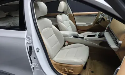 Hyundai Grandeur 2020, 71743 км, за 17395.3 USD - фото 26