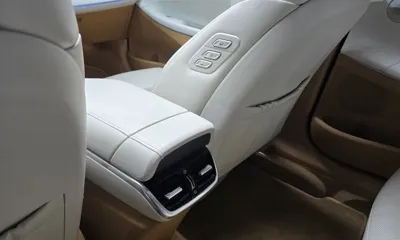 Hyundai Grandeur 2020, 71743 км, за 17395.3 USD - фото 34