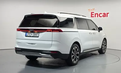 Kia Canival 2023, 44795 км, за 17915.32 USD