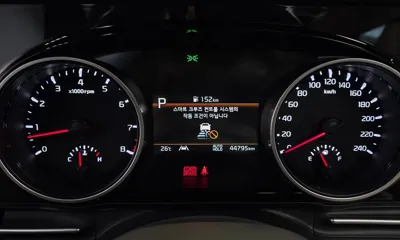 Kia Canival 2023, 44795 км, за 17915.32 USD - фото 8