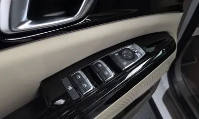 Kia Canival 2023, 44795 км, за 17915.32 USD - фото 27