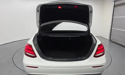 Mercedes-Benz E-Class 2019, 53159 км, за 21086.74 USD - фото 20