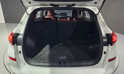 Hyundai Tucson 2019, 98373 км, за 10860.92 USD - фото 20