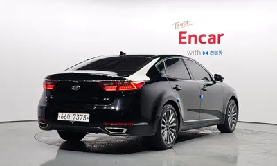 Kia K7 2017, 105021 км, за 6186.1 USD