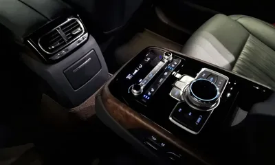 Genesis G90 2019, 124759 км, за 23318.44 USD - фото 19