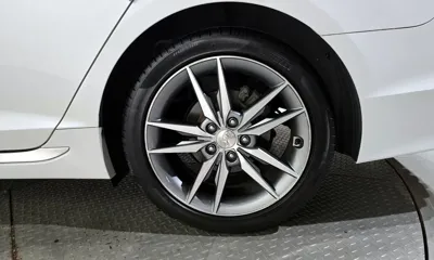 Hyundai Sonata 2015, 103637 км, за 5248.29 USD