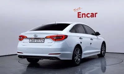 Hyundai Sonata 2017, 155506 км, за 6937.56 USD