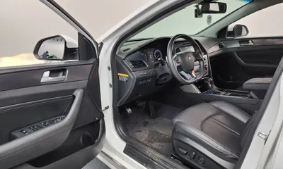 Hyundai Sonata 2017, 155506 км, за 6937.56 USD - фото 10