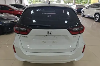 Honda Fit 2023, 11100 км, за 9891 USD