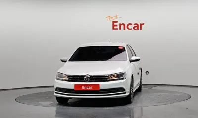 Volkswagen Jetta 2016, 49379 км, за 5189.17 USD