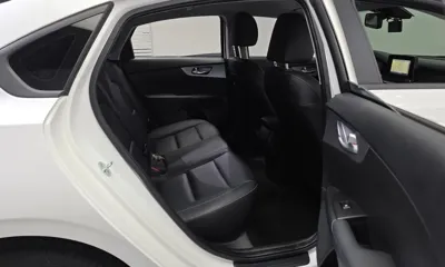 Kia K3 2022, 88214 км, за 7811.47 USD - фото 11