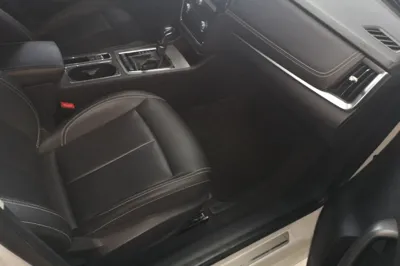 Roewe i6 2017, 89500 км, за 4959 USD