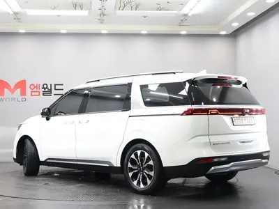 Kia Canival 2021, 122215 км, за 15547.76 USD