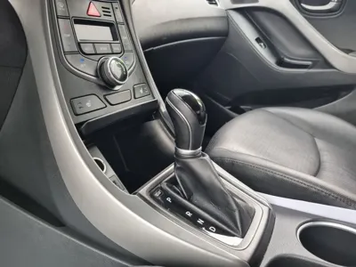 Hyundai Avante 2016, 108934 км, за 4098.36 USD - фото 12