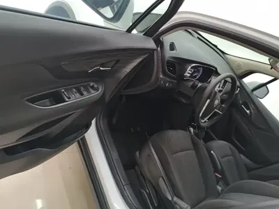 Buick Encore 2018, 69700 км, за 4884.21 USD - фото 16