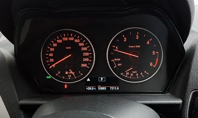 BMW 1-Series 2017, 53083 км, за 9518.18 USD - фото 8