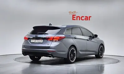 Hyundai i40 2018, 101578 км, за 6305.83 USD